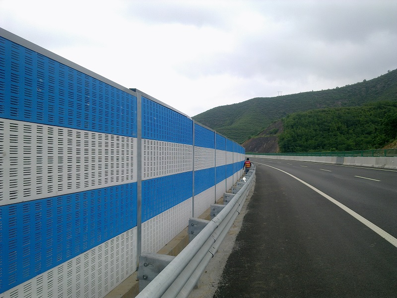 <a href=http://www.eldertrade.com.cn/news_article?news_id=127>聲屏障</a>